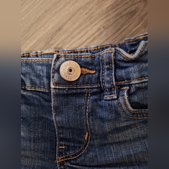 OshKosh B'Gosh Denim shorts for girls Size 3T - Picture 2 of 6